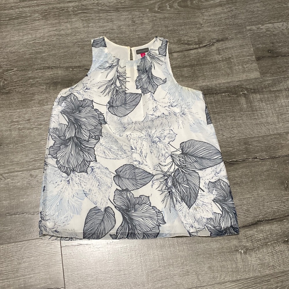Vince Camuto top